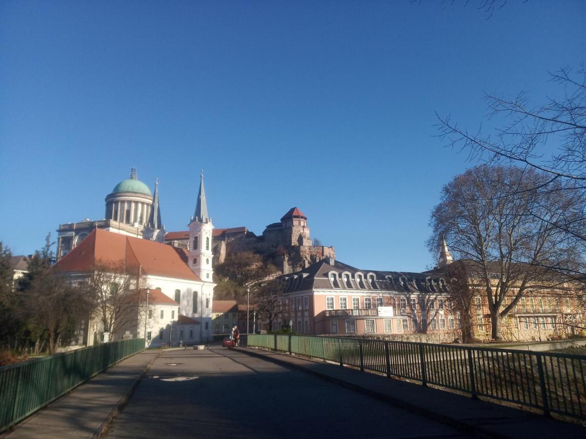 Esztergom Central Exterior photo